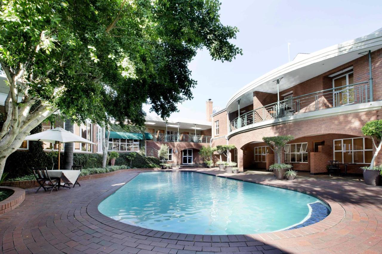 พรีเมียร์ โฮเทล ฟัลสตาฟฟ์ Hotel โจฮันเนสเบิร์ก ภายนอก รูปภาพ