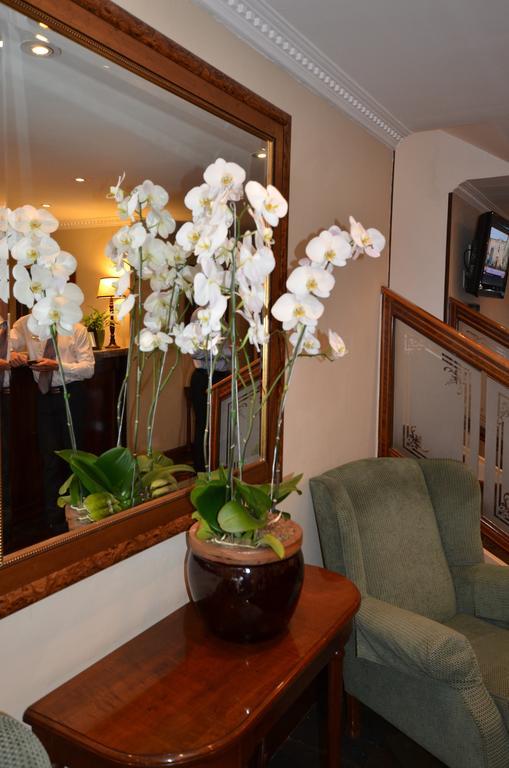 พรีเมียร์ โฮเทล ฟัลสตาฟฟ์ Hotel โจฮันเนสเบิร์ก ภายนอก รูปภาพ