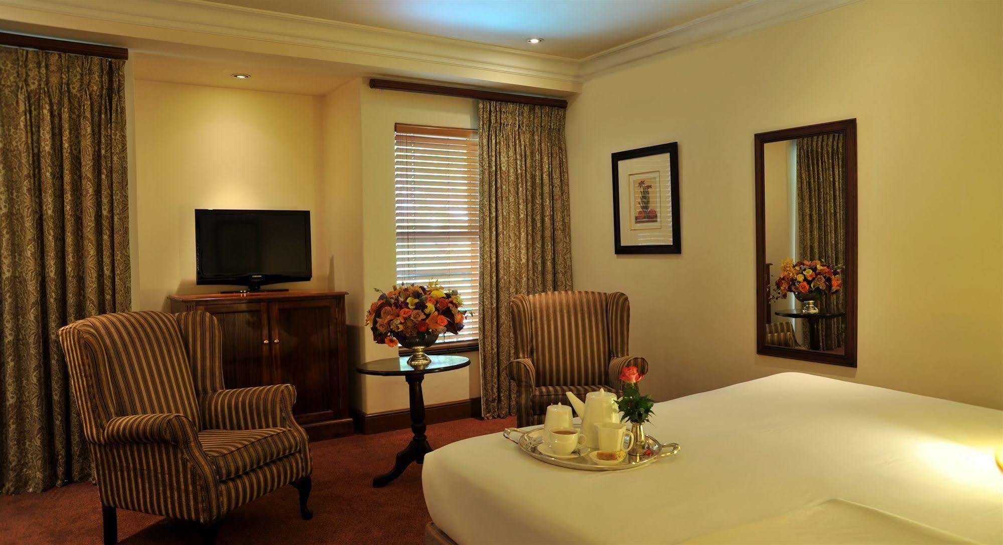 พรีเมียร์ โฮเทล ฟัลสตาฟฟ์ Hotel โจฮันเนสเบิร์ก ห้อง รูปภาพ